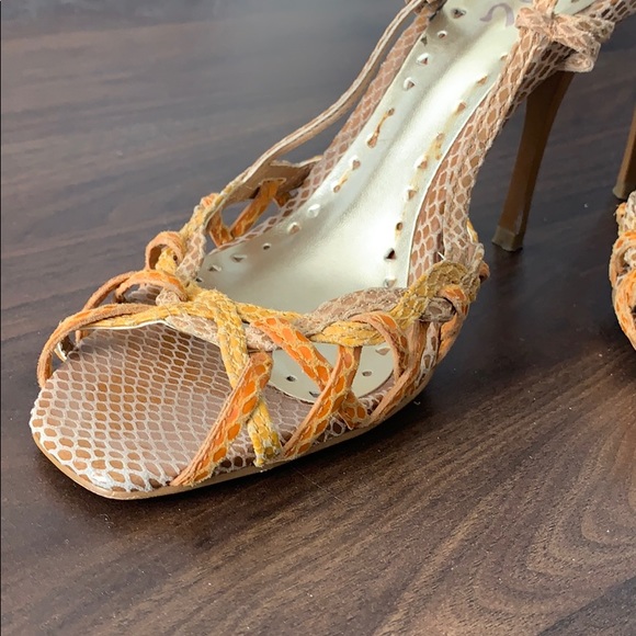 Strappy snakeskin heels sz 6 BCBG - Picture 2 of 9